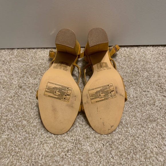 Forever 21 suede chunky heels - Picture 4 of 7